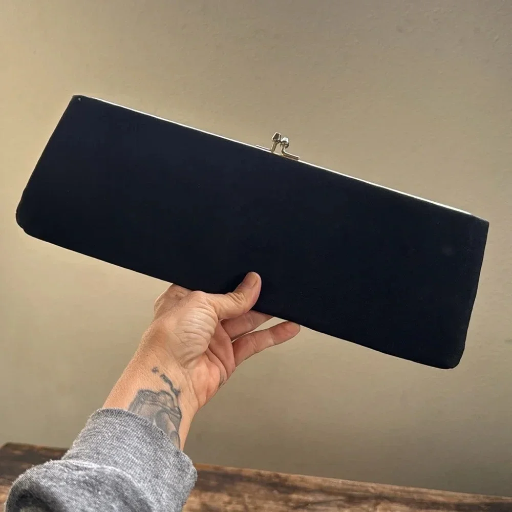 Vintage black kisslock clutch purse lined by HL USA